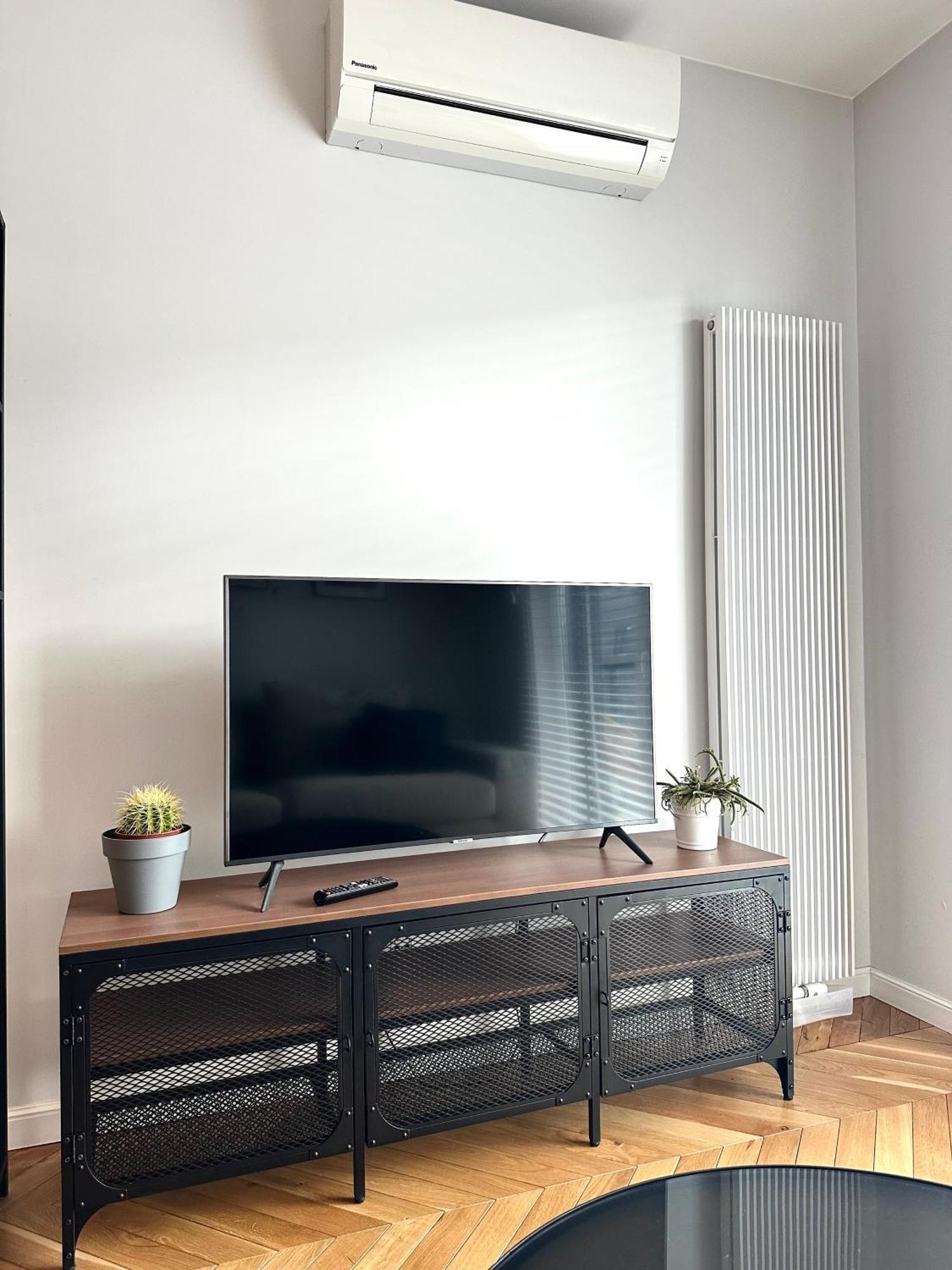 Mieszczanska 25 Apartment - Self Check-In 20H - Parking & Lift 弗罗茨瓦夫 外观 照片